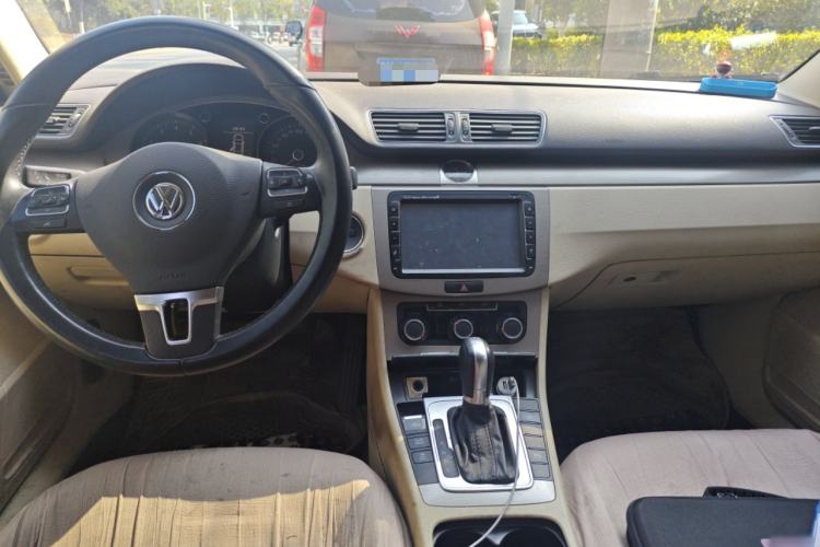 Used Volkswagen Magotan 2013 1.8TSI Premier Model Center Console
