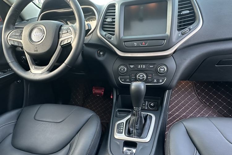 Used Jeep Cherokee 2017 2.4L Leading Smart Edition