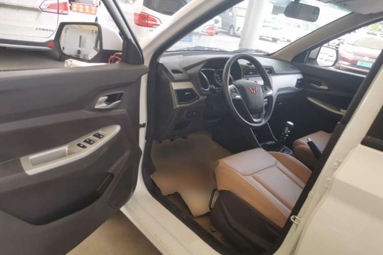 Used Wuling Hongguang 2021 1.5L Facelifted S Comfort Version with Electric Power Steering LAR