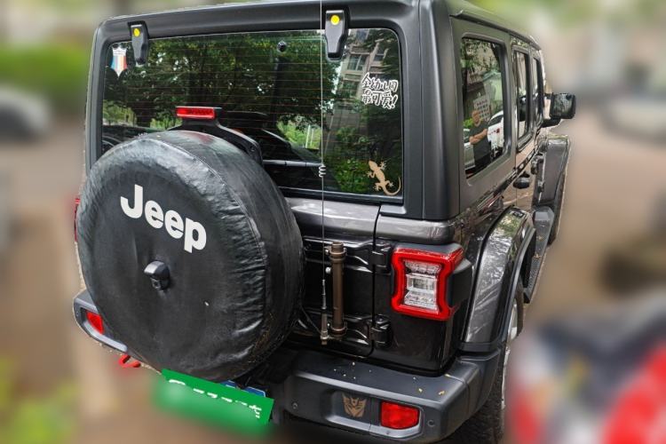 Used Jeep Wrangler 2019 2.0T Sahara Four-Door Version China VI Emission Standard
