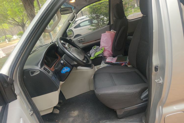 Used Jinbei Grace 2016 2.0L Standard Delivery Version