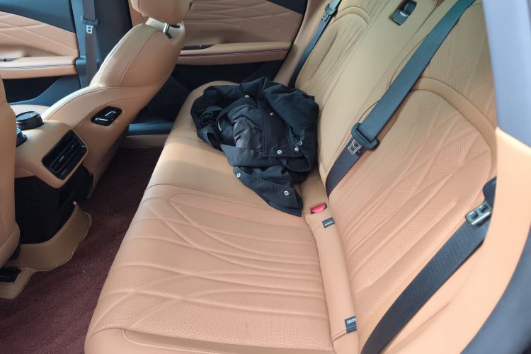 Used Geely Galaxy Galaxy 8 2025 130km EM-i Flagship Edition
