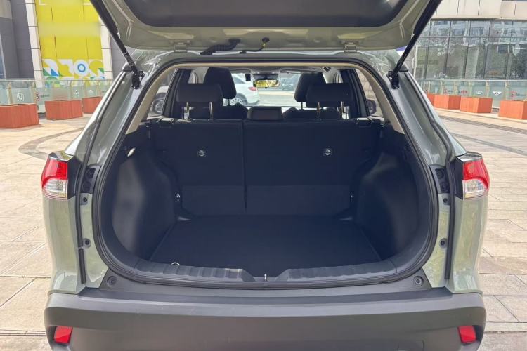 Used Toyota Corolla Cross 2023 2.0L Elite Edition Interior 6