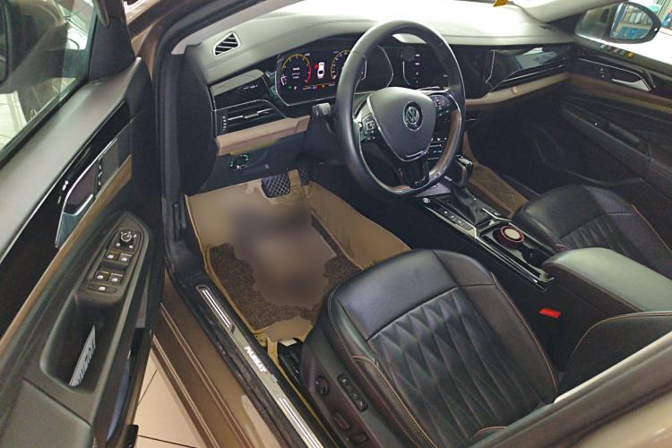 Used Volkswagen Passat 2020 330TSI Prestige Edition China VI Standard Driver Seat