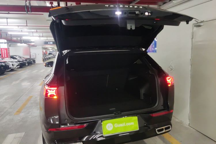 Used Volkswagen Tavendor 2023 380TSI Four-Wheel Drive R-Line First Edition Trunk