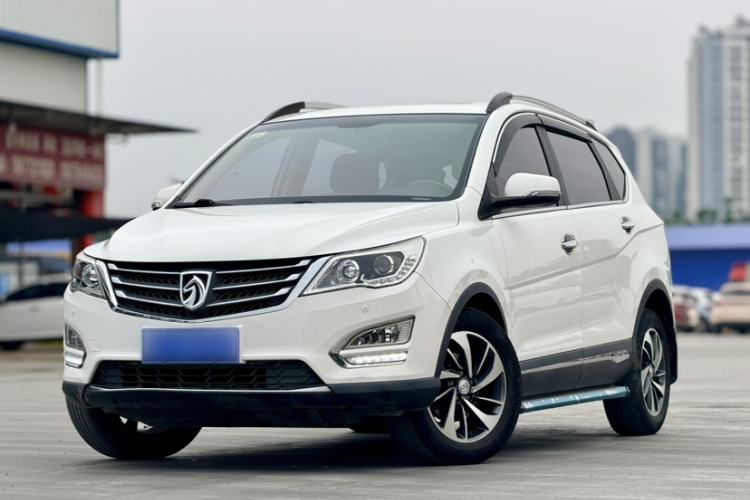 Used Baojun 560 2016 1.8L Manual Luxury Edition
