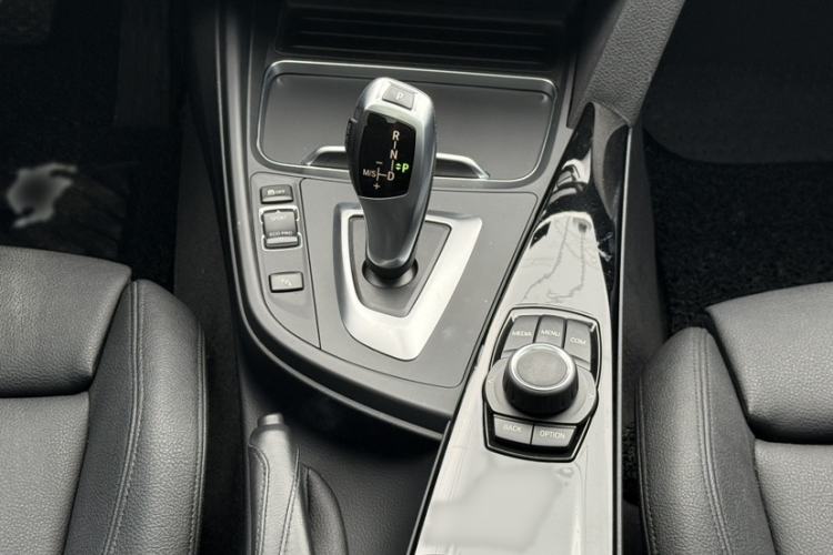 Used BMW 3 Series GT 2018 320i Sport Edition
