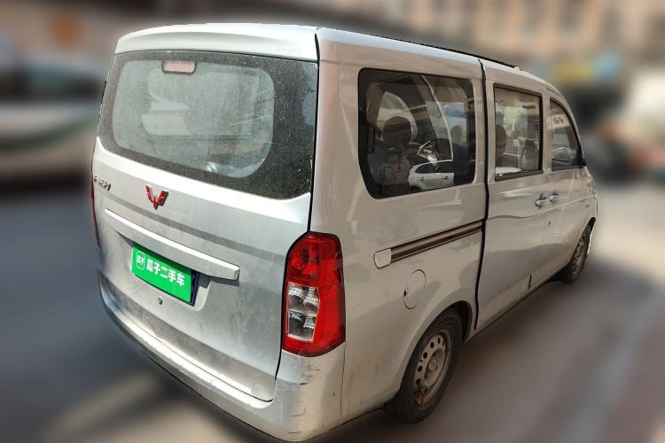 Used Wuling Rongguang V 2015 1.5L Base Version