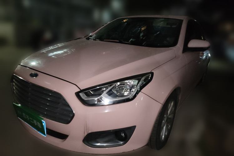 Used Ford Escort 2015 1.5L Automatic Fashion Model