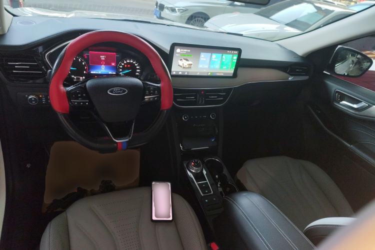 Used Ford Escape 2020 EcoBoost 245 Two-Wheel-Drive Titanium Edition
