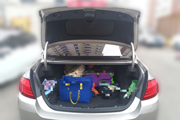 Used BMW 5 Series 2013 525Li Luxury Model
