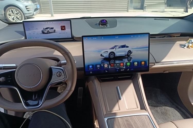 Used Hima Luxeed R7 2024 All-Electric 802 km Max