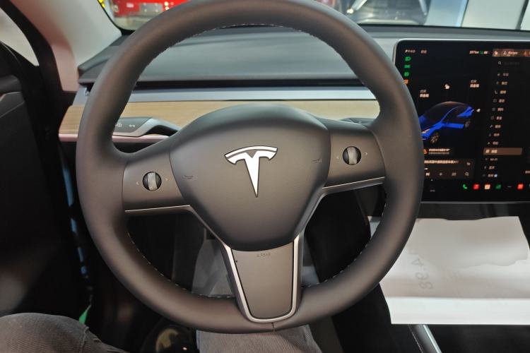 Used Tesla Model Y 2021 Long-Range All-Wheel-Drive Version 3D7