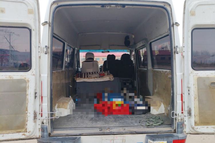 Used Iveco Daily 2017 2.5T A35 Passenger Van 5-7 Seats Model 47Z5