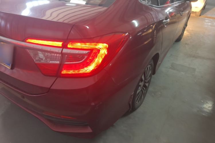 Used Honda Crider 2015 1.8L automatic luxury edition