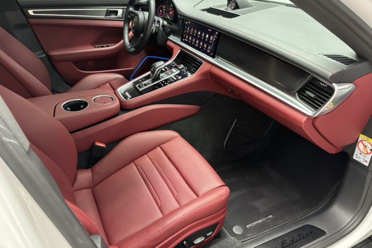 Used Porsche Panamera 2023 Facelifted Panamera 2.9T Platinum Edition Interior 7