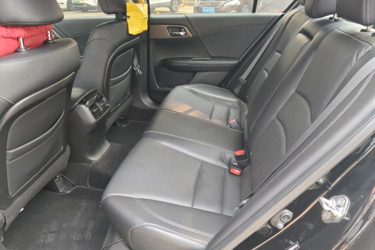 Used Honda Accord 2014 2.0L EX Luxury Edition Left Rear Seat