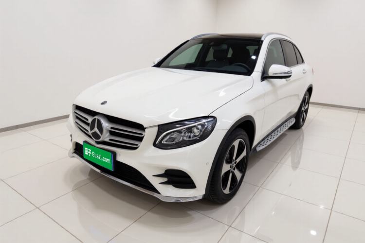 Used Mercedes-Benz GLC 2019 Facelift GLC 260 L 4MATIC Luxury Model Front Left 45 Deg