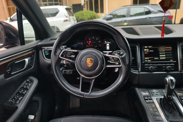 Used Porsche Macan 2014 Macan 2.0T
