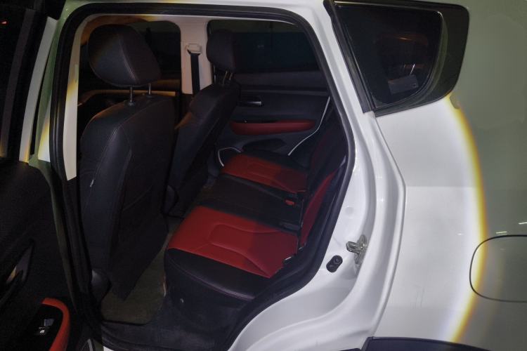 Used Haval H2s 2017 Red-Label 1.5T Dual-Clutch Elite Model Left Rear Seat