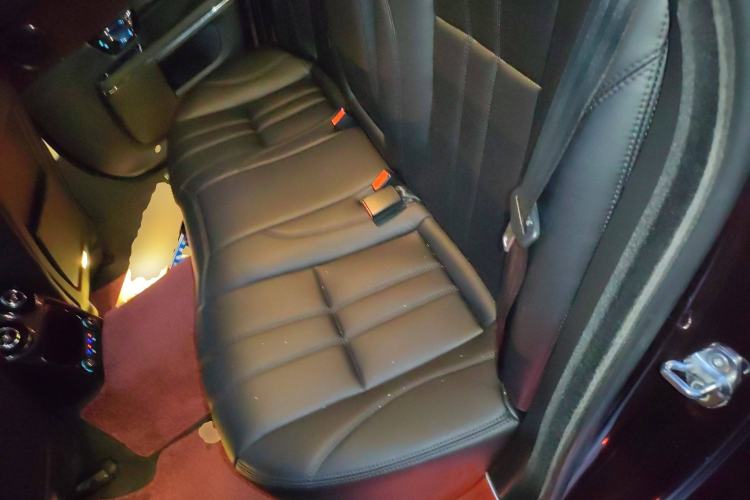 Used Jaguar XJ 2016 XJL 2.0T Two-Wheel-Drive Elegant Business Edition
