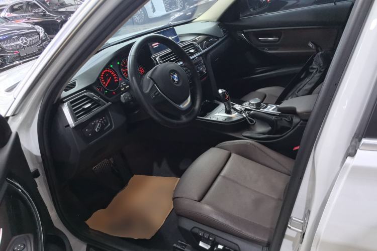 Used BMW 3 Series 2019 320Li Fashion Model
