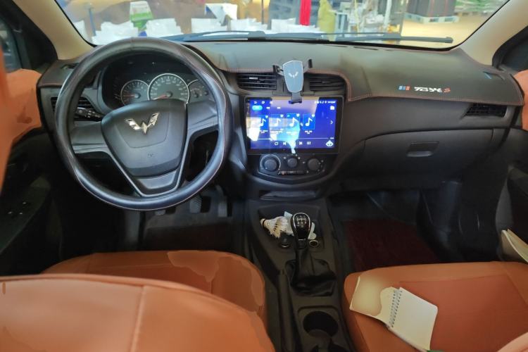 Used Wuling Hongguang 2015 1.2L S Base Model China V Standard
