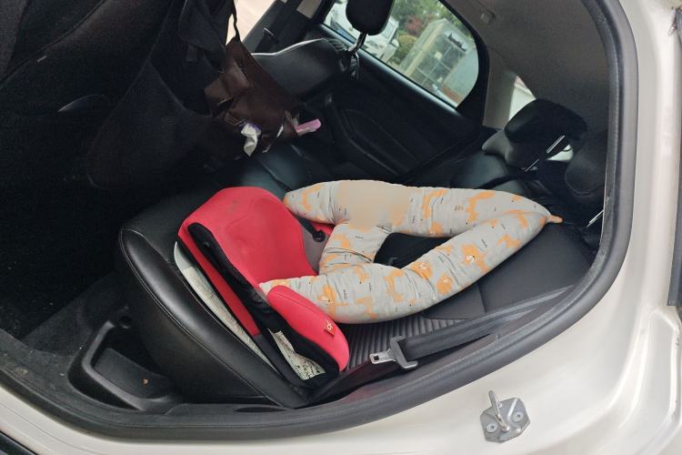 Used Ford Focus 2018 Hatchback Classic 1.6L Automatic Trendy SmartDrive Edition Left Rear Seat