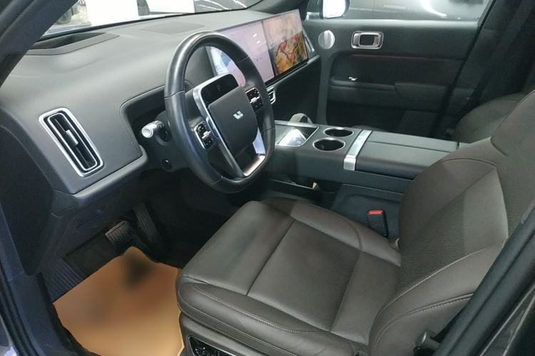 Used Li Auto L8 2023 Pro Model
