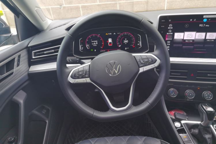 Used Volkswagen Sagitar 2025 Revised Version Three 300TSI DSG Excellence Edition Steering Wheel