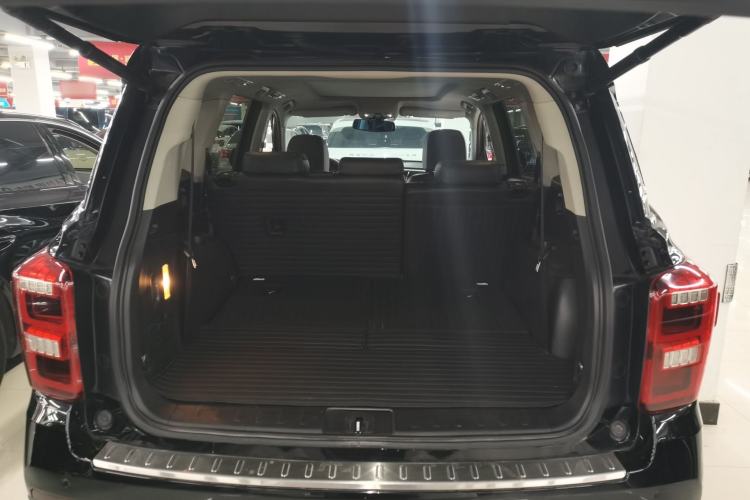 Used GAC Trumpchi GS8 2017 320T Two-Wheel Drive Luxury Smart Connectivity Version (7 Seats)