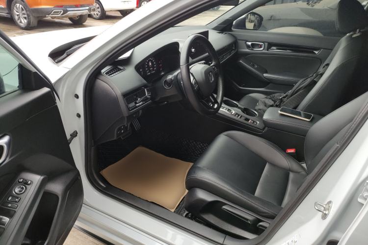 Used Honda Civic 2023 HATCHBACK 2.0L eHEV Extreme Control Edition Driver Seat