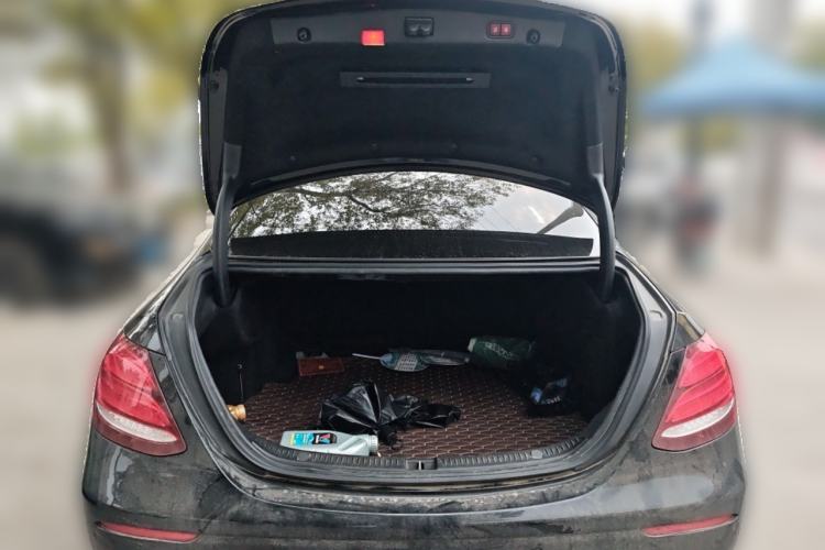 Used Mercedes-Benz E-Class 2018 Facelift E 300 L Luxury Edition