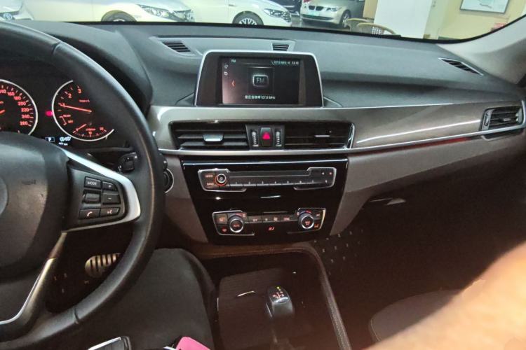 Used BMW X1 2018 sDrive18Li Luxury Model