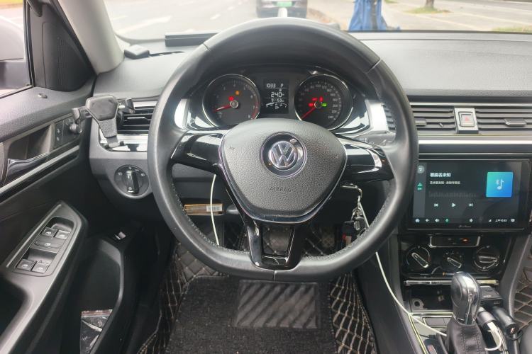 Used Volkswagen Bora 2016 1.6L Automatic Comfort Model
