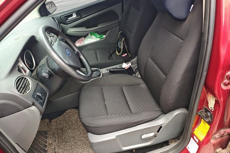 Used Ford Focus 2012 Hatchback Classic 1.8L Automatic Base Model
