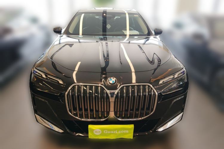 Used BMW 7 Series 2023 735Li M Sport Package Front