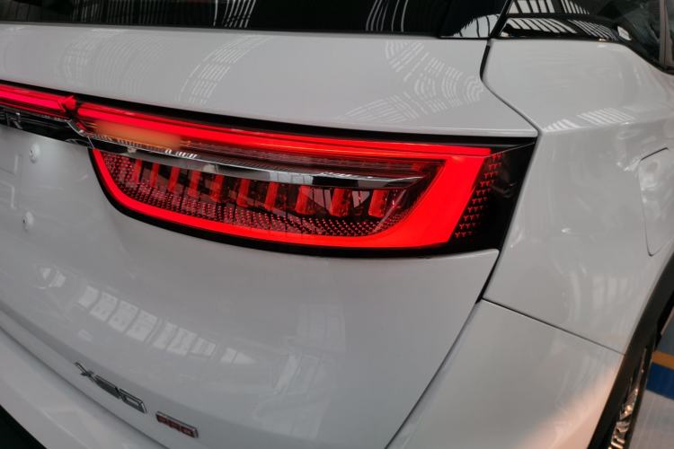 Used JETOUR X90 PRO 2024 1.6T DCT Luxury Edition 7-Seater
