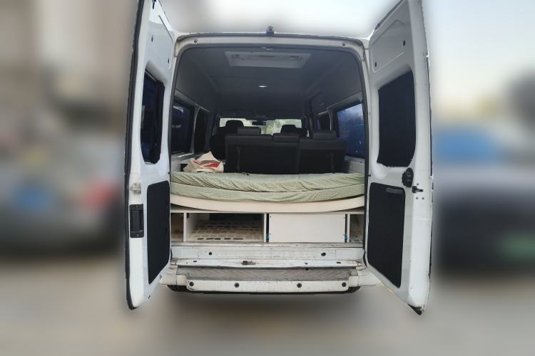 Used Ford Transit Custom 2013 2.4T Diesel Economical Long-Wheelbase Mid-Roof China IV Standard