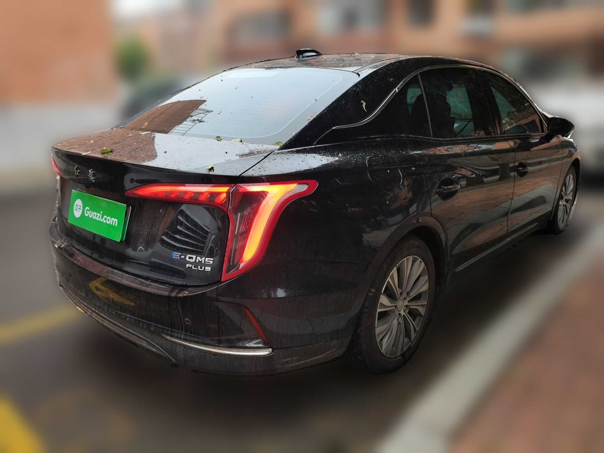 Hongqi E-QM5 2024 610 km PLUS — снимка 6