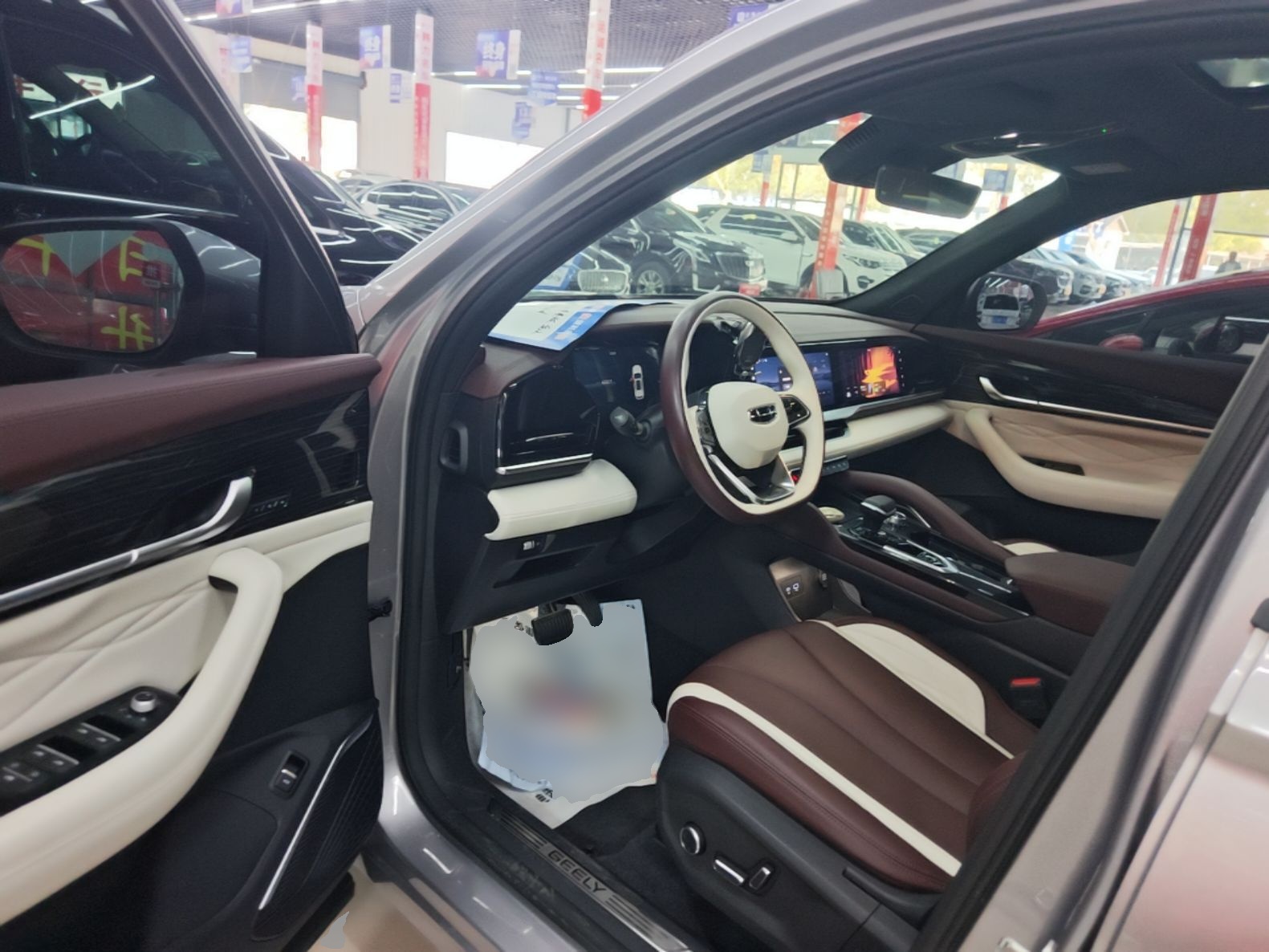 Geely Auto Monjaro L 2021 2.0TD DCT EVO Two-Wheel Drive Prestige Version — снимка 18