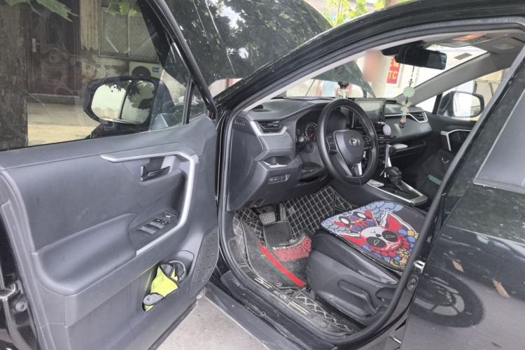 Used Toyota RAV4 2021 2.0L CVT Two-Wheel Drive Urban Edition

