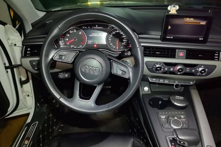 Used Audi A4L 2019 40 TFSI Ambition China VI
