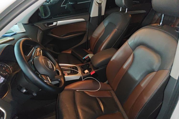 Used Audi Q5 2018 Collector's Edition 40 TFSI Technology Model
