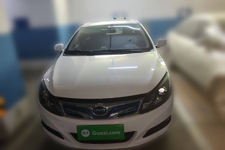 Used BYD e5 2016 300 Luxury Edition
