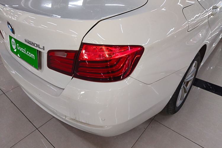Used BMW 5 Series 2014 520Li Elegant Model
