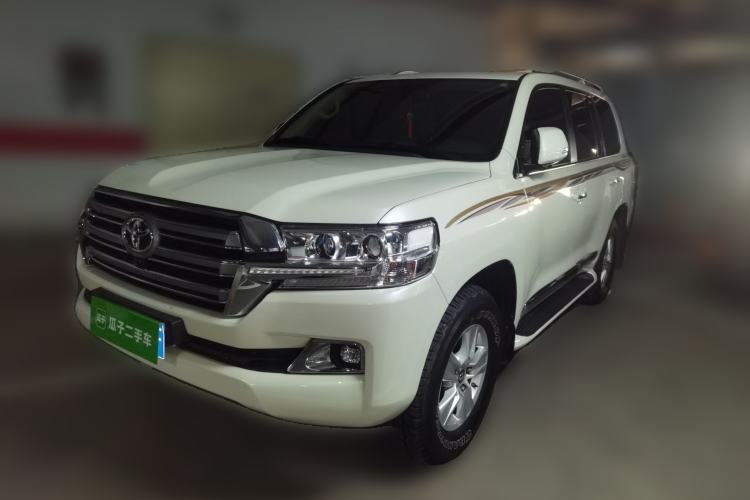 Used Toyota Land Cruiser 2018 4.0 GX-R Eight Cylinders No Winch Outboard Mount Middle East