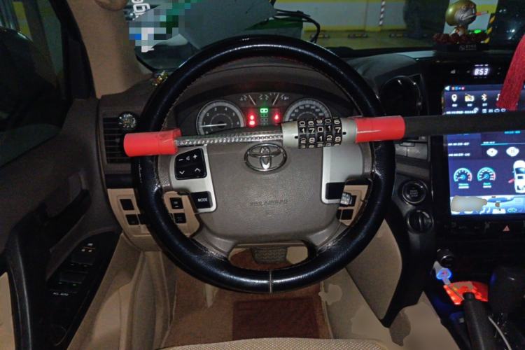 Used Toyota Land Cruiser 
