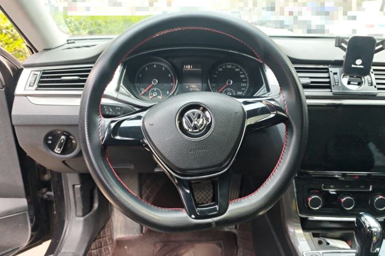 Used Volkswagen Passat 2017 330TSI DSG Luxury Edition