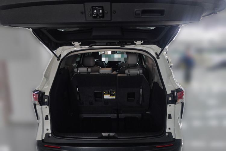 Used Toyota Granvia 2024 2.5L Hybrid Comfort Edition
